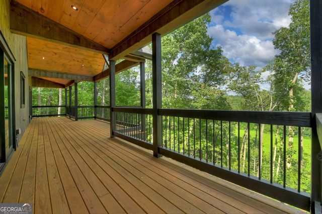1729 Barnes Chapel Road, Blue Ridge, GA 30513