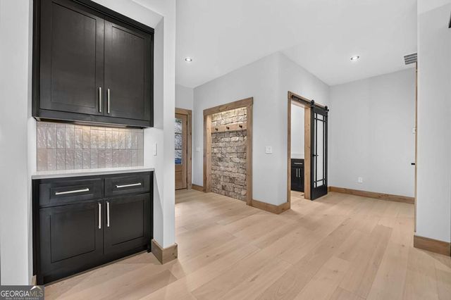 1729 Barnes Chapel Road, Blue Ridge, GA 30513
