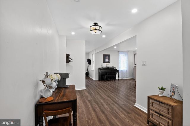 255 WASHINGTON AVE, Williamstown, NJ 08094