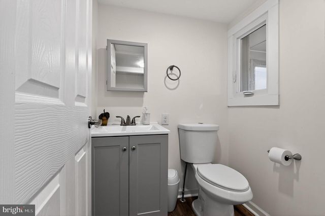 255 WASHINGTON AVE, Williamstown, NJ 08094