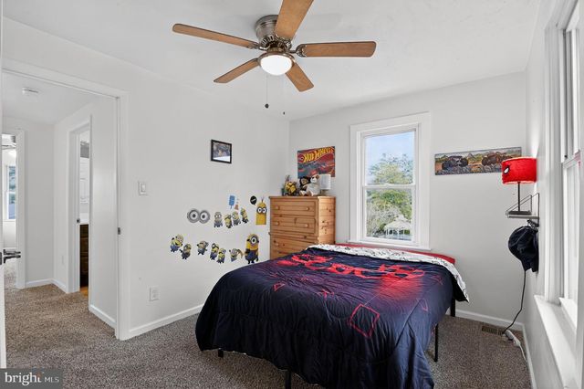 255 WASHINGTON AVE, Williamstown, NJ 08094