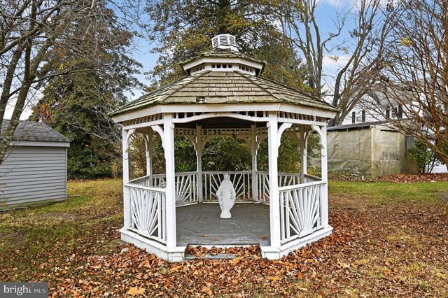 255 WASHINGTON AVE, Williamstown, NJ 08094