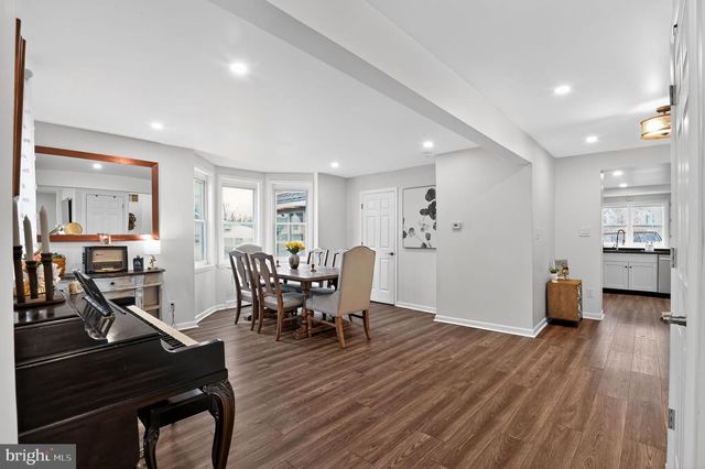 255 WASHINGTON AVE, Williamstown, NJ 08094