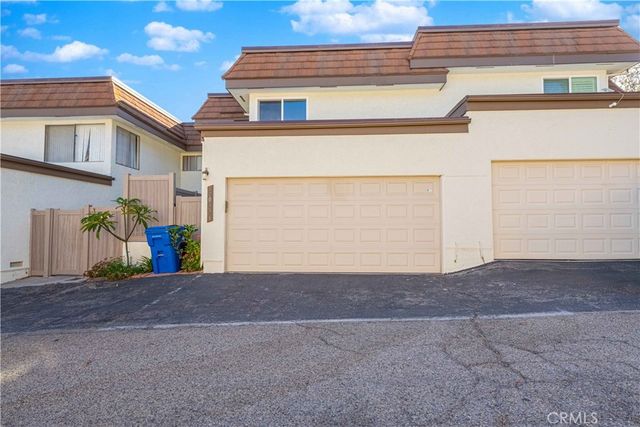 10055 Larwin 3, Chatsworth, CA 91311