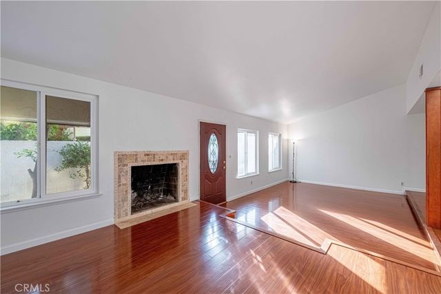 10055 Larwin 3, Chatsworth, CA 91311