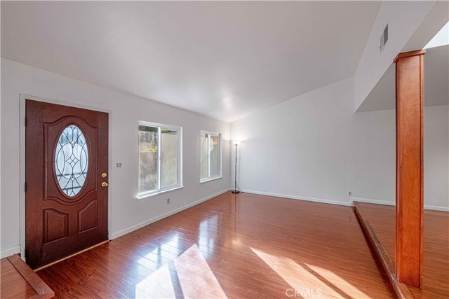 10055 Larwin 3, Chatsworth, CA 91311
