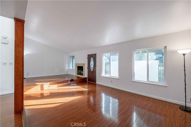 10055 Larwin 3, Chatsworth, CA 91311