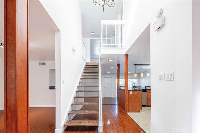 10055 Larwin 3, Chatsworth, CA 91311