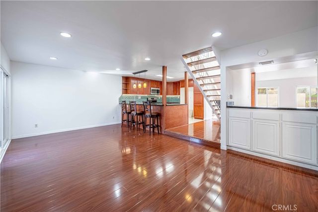 10055 Larwin 3, Chatsworth, CA 91311