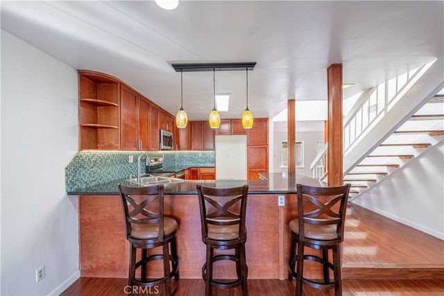 10055 Larwin 3, Chatsworth, CA 91311
