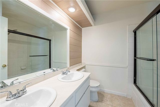10055 Larwin 3, Chatsworth, CA 91311