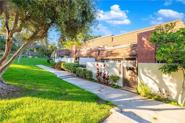 10055 Larwin 3, Chatsworth, CA 91311
