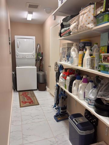 84 La Ronda Drive, Rancho Mirage, CA 92270