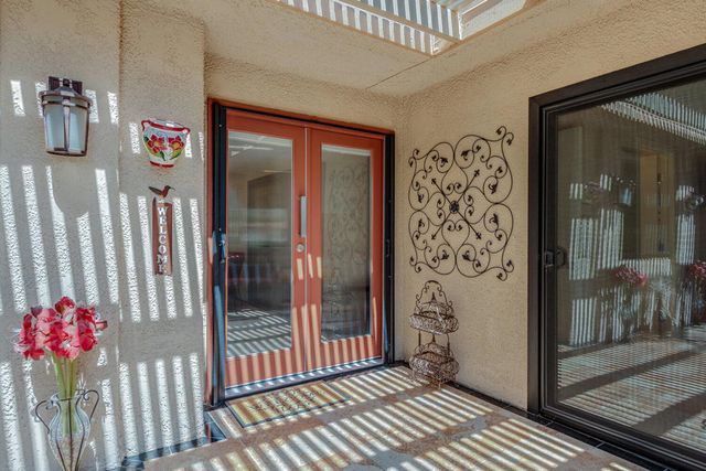 84 La Ronda Drive, Rancho Mirage, CA 92270