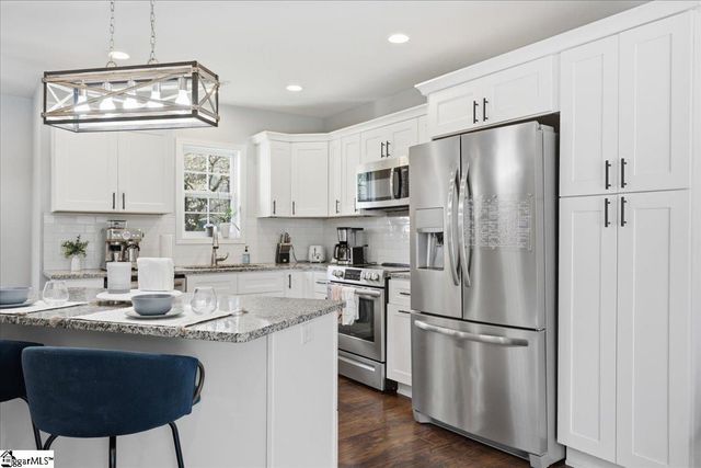 833 N Franklin Road, Greenville, SC 29617