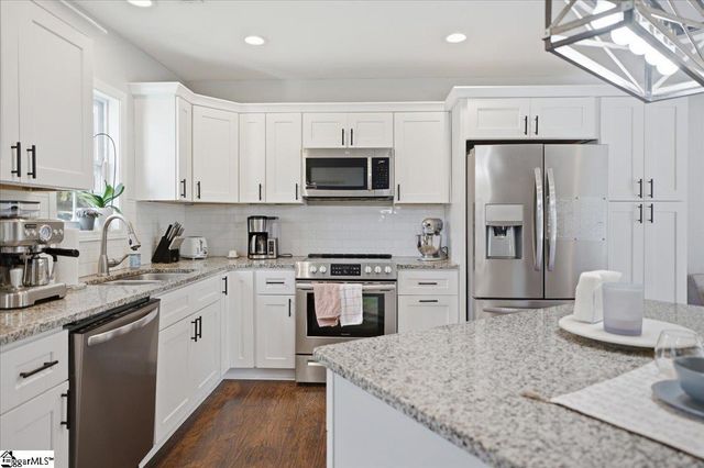 833 N Franklin Road, Greenville, SC 29617