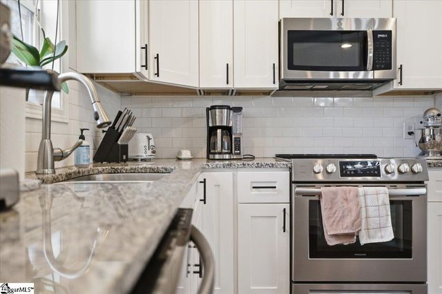 833 N Franklin Road, Greenville, SC 29617