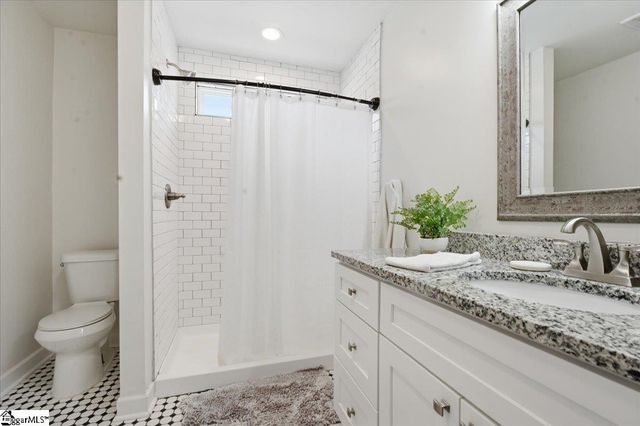 833 N Franklin Road, Greenville, SC 29617