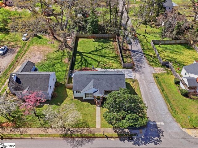 833 N Franklin Road, Greenville, SC 29617