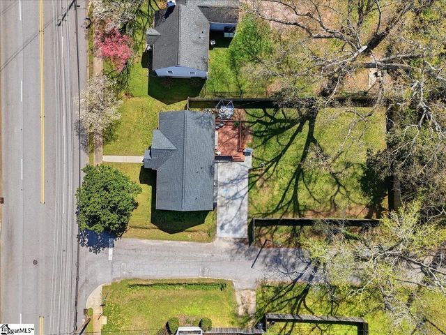 833 N Franklin Road, Greenville, SC 29617