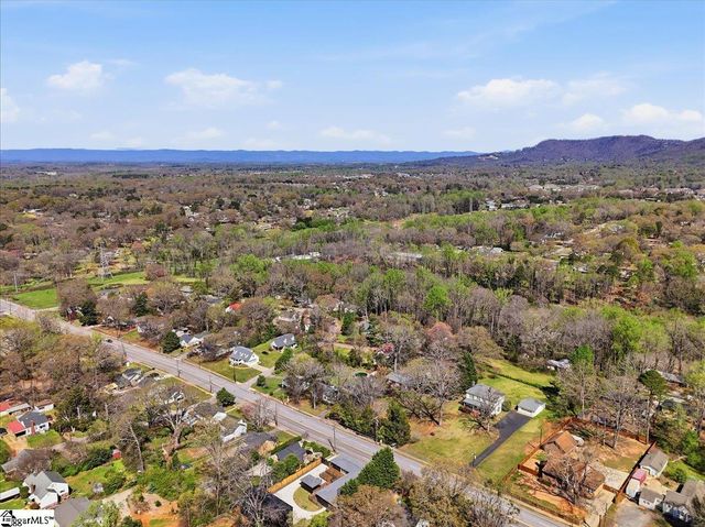 833 N Franklin Road, Greenville, SC 29617