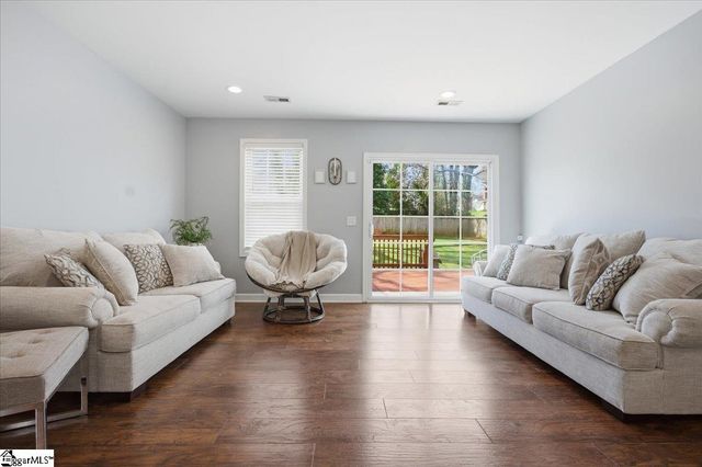 833 N Franklin Road, Greenville, SC 29617