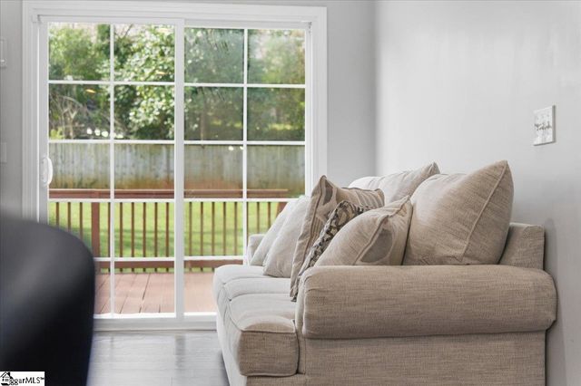 833 N Franklin Road, Greenville, SC 29617