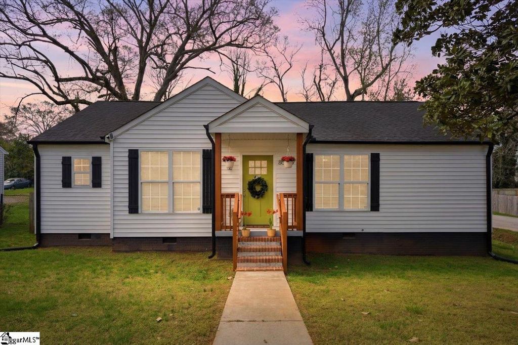 833 N Franklin Road, Greenville, SC 29617