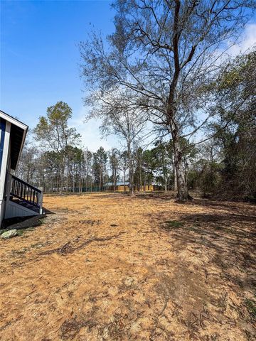 137 County Road 3431, Cleveland, TX 77327