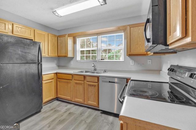 572 Clydes Way, Jackson, GA 30233