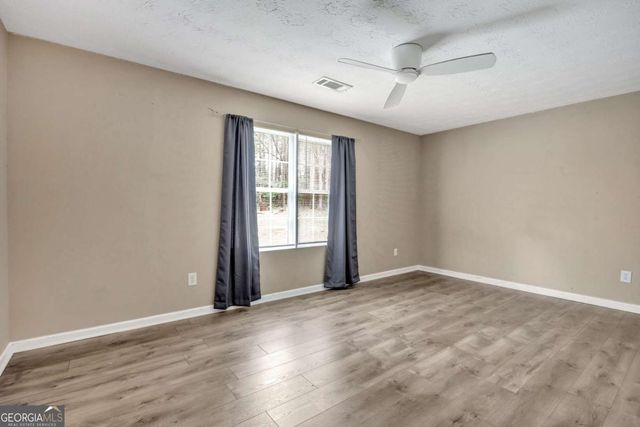 572 Clydes Way, Jackson, GA 30233