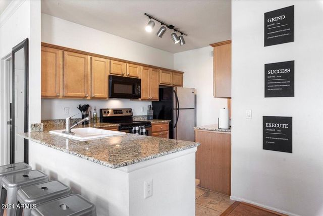 7009 E Acoma Drive Unit 2109, Scottsdale, AZ 85254