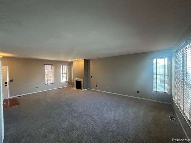 42567 Whitman Way, Novi, MI 48377