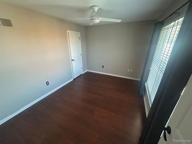 42567 Whitman Way, Novi, MI 48377