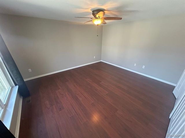 42567 Whitman Way, Novi, MI 48377