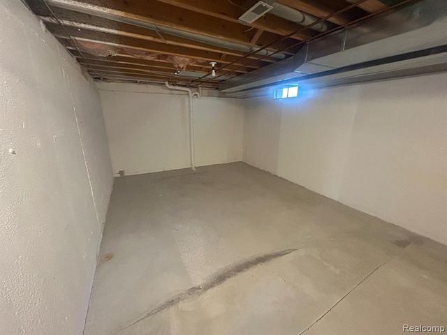 42567 Whitman Way, Novi, MI 48377