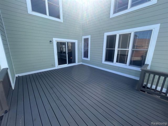 42567 Whitman Way, Novi, MI 48377