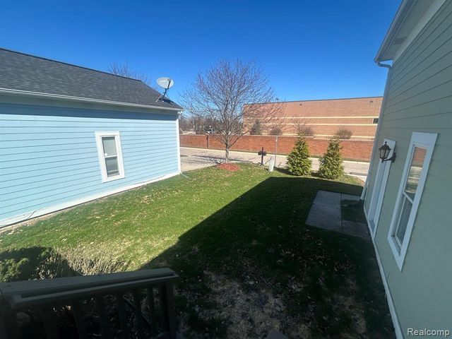 42567 Whitman Way, Novi, MI 48377