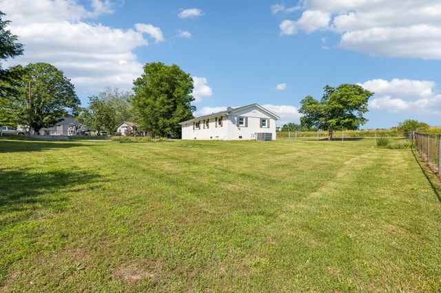 116 Ellis Dr, Pleasant View, TN 37146