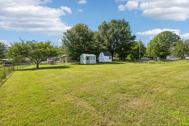116 Ellis Dr, Pleasant View, TN 37146