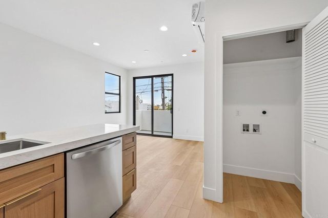 4064 4066 Haines Street, San Diego, CA 92109