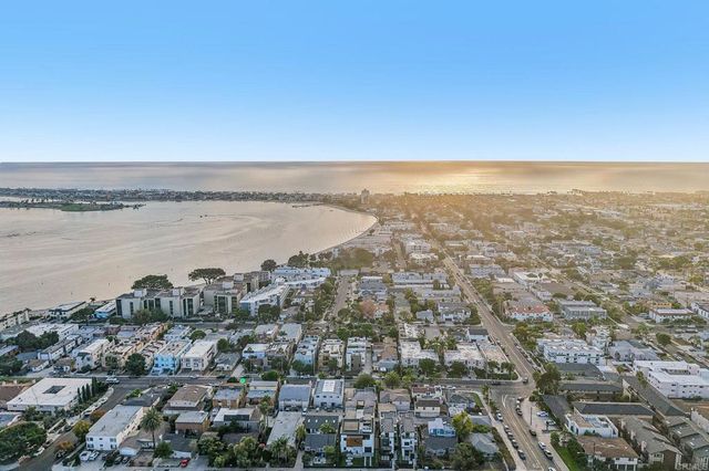 4064 4066 Haines Street, San Diego, CA 92109
