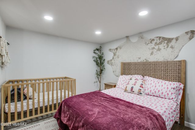 10500 N Oldfather Drive, Tucson, AZ 85742