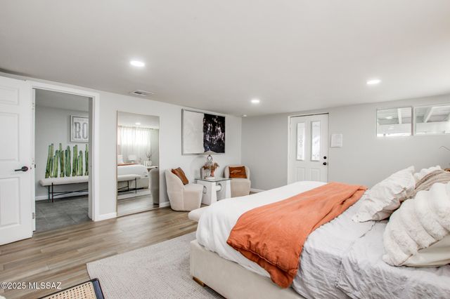 10500 N Oldfather Drive, Tucson, AZ 85742