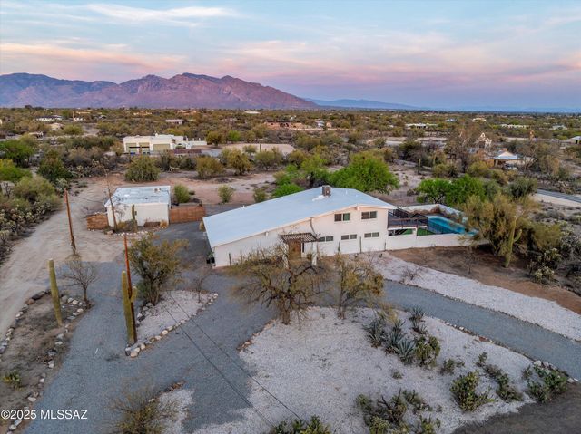 10500 N Oldfather Drive, Tucson, AZ 85742