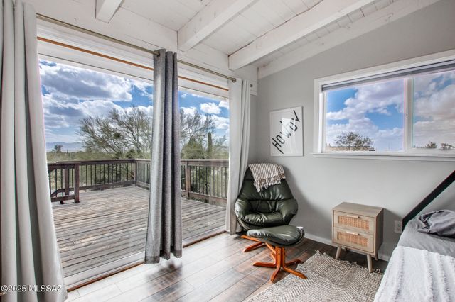 10500 N Oldfather Drive, Tucson, AZ 85742