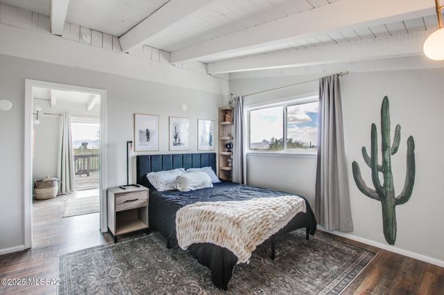 10500 N Oldfather Drive, Tucson, AZ 85742