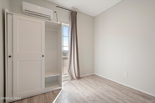 10500 N Oldfather Drive, Tucson, AZ 85742