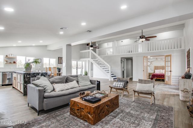 10500 N Oldfather Drive, Tucson, AZ 85742