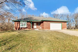 1729 N Timbercreek Dr, Mulvane, KS 67110